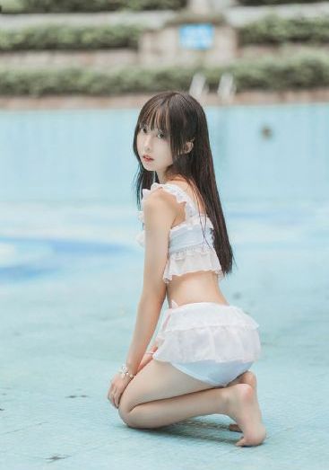 春城花满天